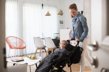 BabyToLove Easy Pocket Kinderwagenabdeckung schwarz